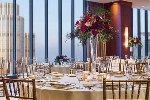 The Marquette Hotel, Curio Collection by Hilton — dining