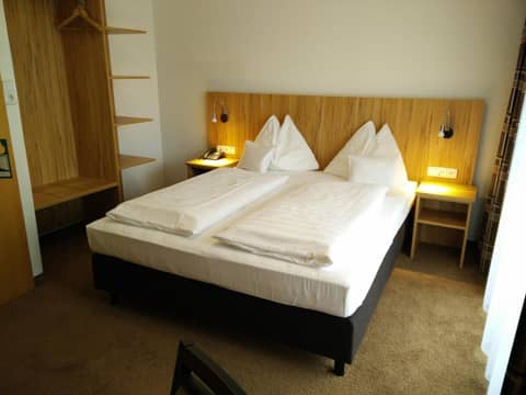 Pension Dr. Geissler — hotel room