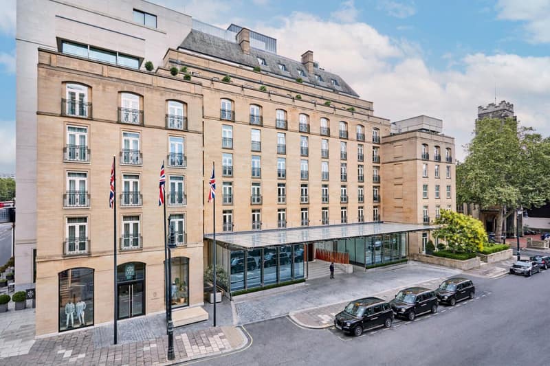 The Berkeley, Maybourne — building