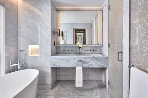 The Berkeley, Maybourne — bathroom