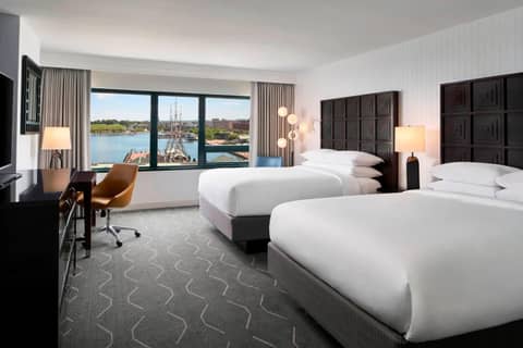 Renaissance Baltimore Harborplace Hotel — hotel room