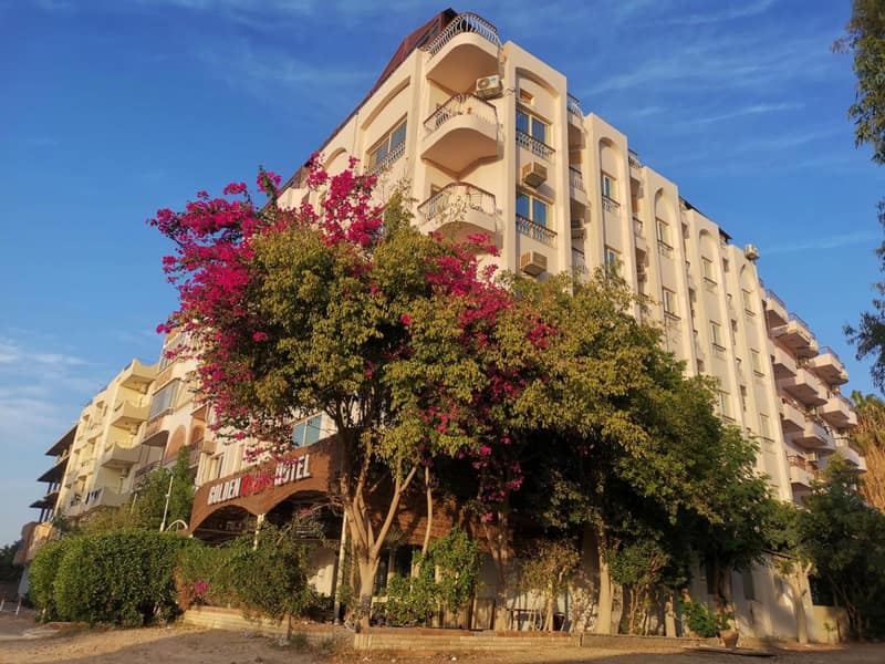 Golden Rose Hotel — photo 1