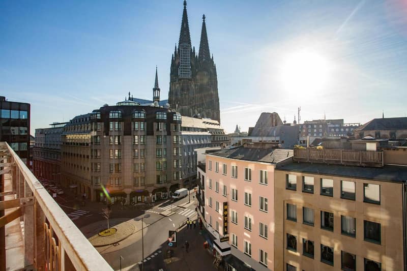 Central Hotel am Dom - Köln City — building