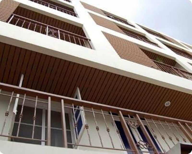 Roof View Place — photo 1