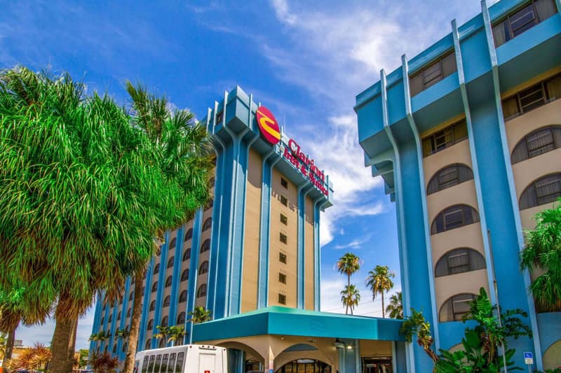 Clarion Inn & Suites Miami International Airport — building