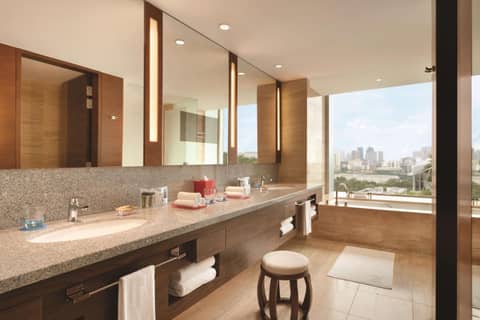 JEN Singapore Orchardgateway by Shangri-La — bathroom