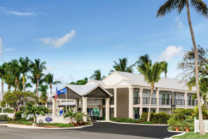 Hampton Inn Key West FL — building