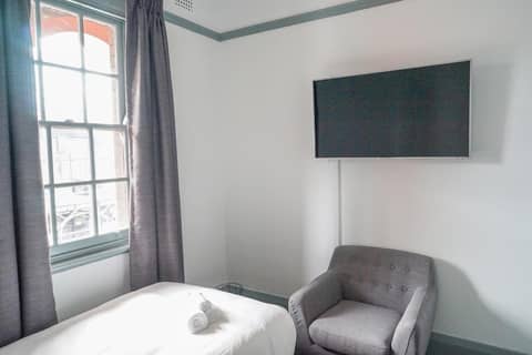 Oasis on Beamish Hotel — hotel room