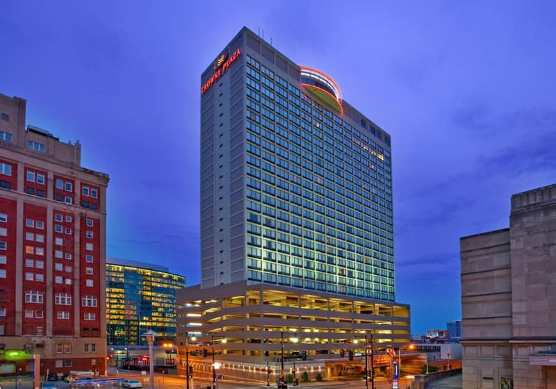 Crowne Plaza Kansas City Downtown by IHG — building