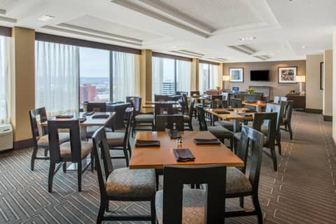 Crowne Plaza Kansas City Downtown by IHG — photo 8