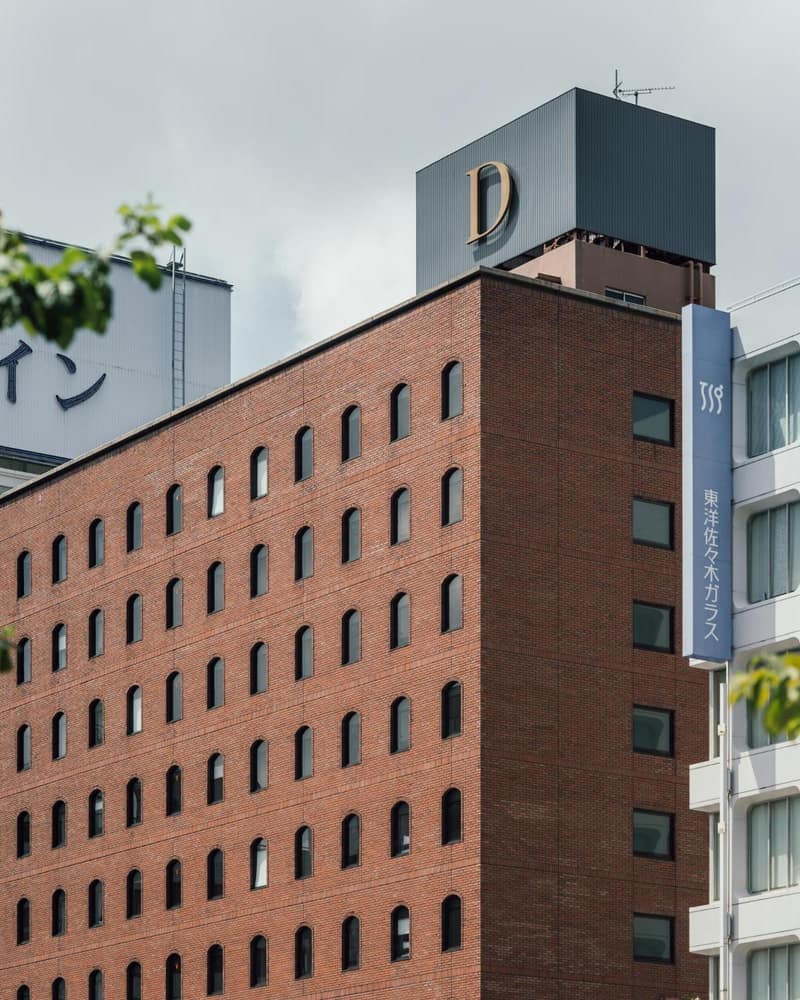 DDD HOTEL — building