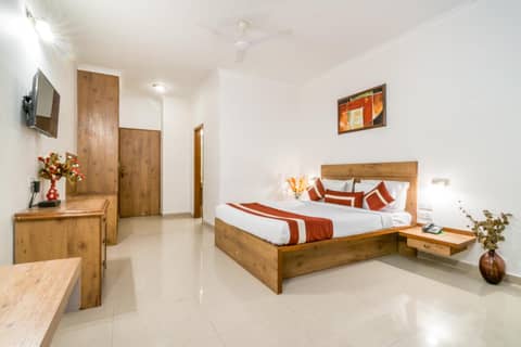 Octave Hotel - Double Road — hotel room