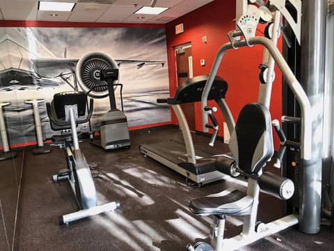 Ramada by Wyndham Suites Orlando Airport- Free Airport Shuttle — photo 7