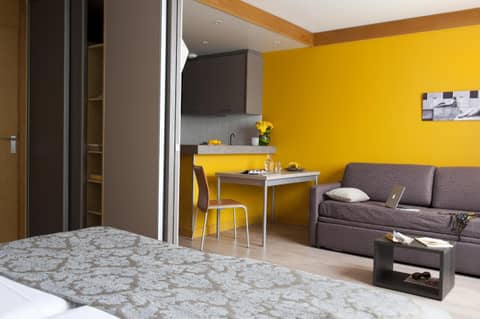 Aparthotel Adagio Paris XV — hotel room