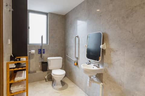 The OTTO Hotel — bathroom