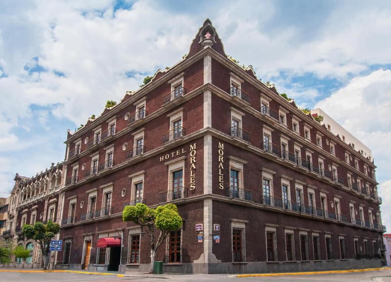 Hotel Morales Historical & Colonial Downtown Core — building