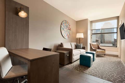 Embassy Suites By Hilton Minneapolis Downtown Hotel — photo 8