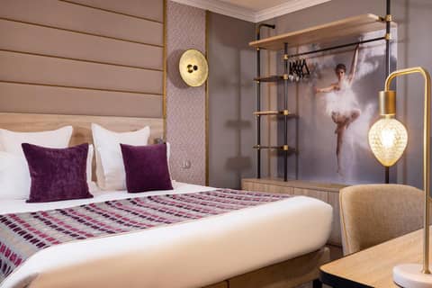 Hotel Lulu — hotel room