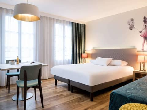 Aparthotel Adagio Paris Montmartre — hotel room