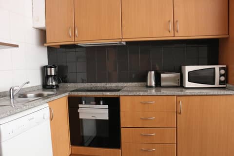 Studios Porto Solar — kitchen