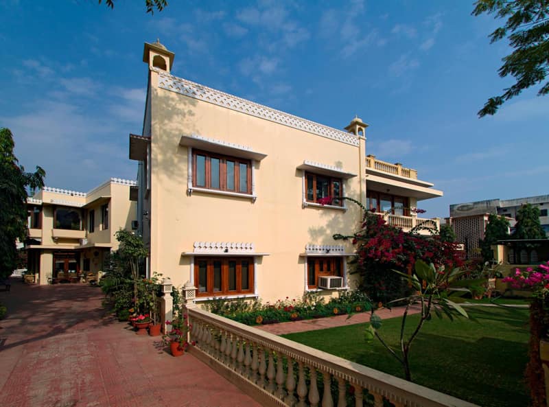 Dera Rawatsar - Heritage Hotel — building