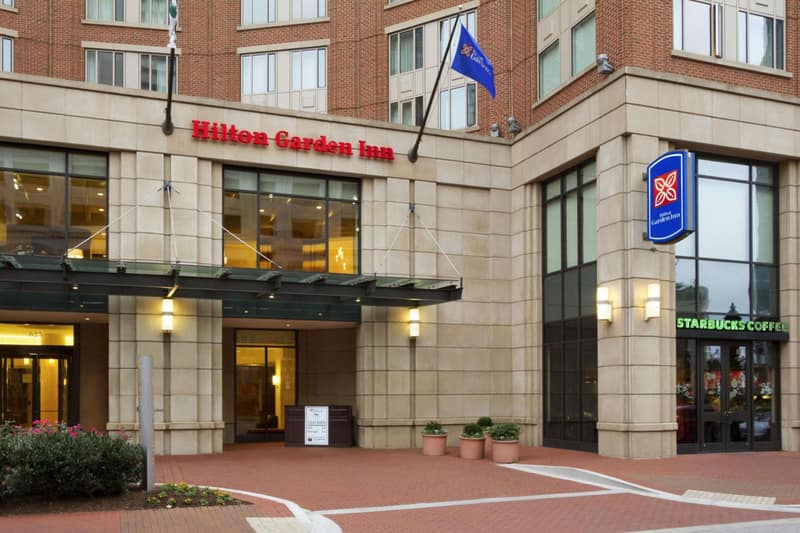Hilton Garden Inn Baltimore Inner Harbor — building
