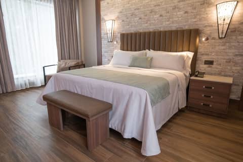 Ronda Minerva — hotel room