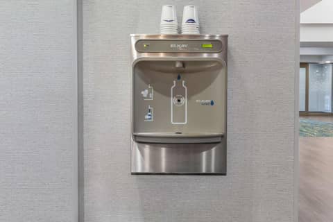 Hampton Inn & Suites by Hilton Toronto Downtown — photo 2