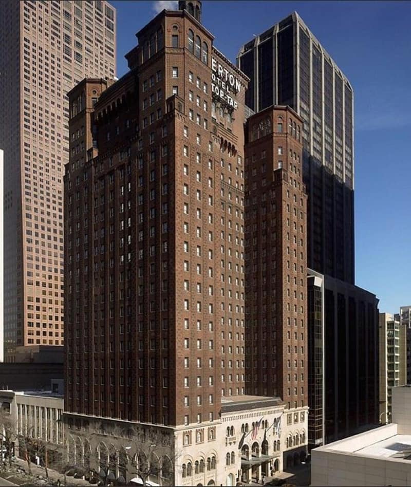Warwick Allerton Chicago — building