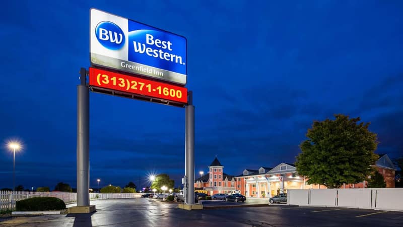 Best Western Greenfield Inn — building