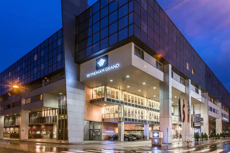 Radisson Blu Hotel & Conference Centre, Salzburg — building