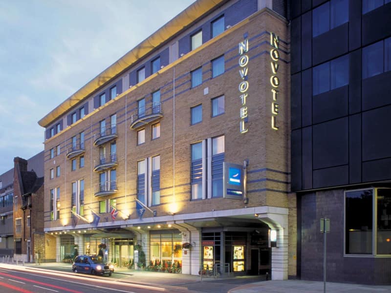 Novotel London Waterloo — building