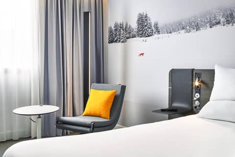 Novotel London Waterloo — hotel room