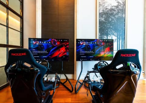 Grande Centre Point Hotel Terminal21 — activities & amenities