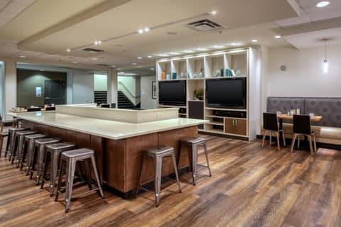 Holiday Inn & Suites Atlanta Airport North by IHG — photo 5