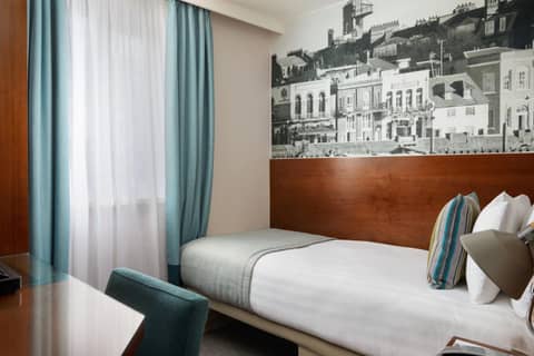 Seraphine Hammersmith Hotel — hotel room