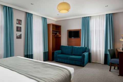 Seraphine Hammersmith Hotel — hotel room