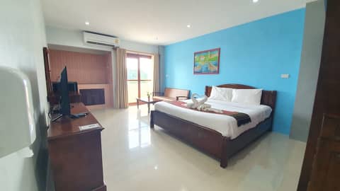 Doungta Anda Hotel — hotel room
