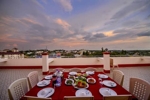 Doungta Anda Hotel — roof