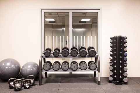 Comfort Hotel Kista — activities & amenities