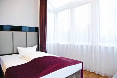 Arena Villa am Wasserpark — hotel room