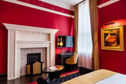 L'oscar London — hotel room