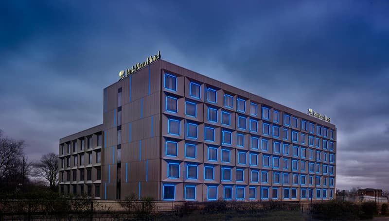 Park Plaza London Park Royal — building