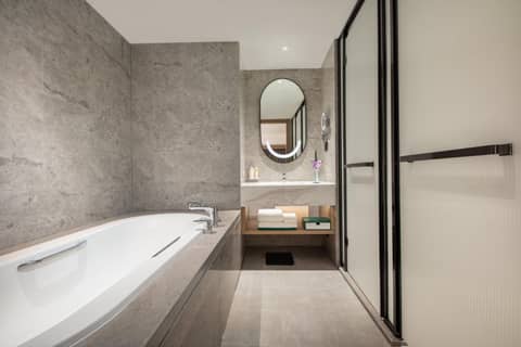 Holiday Inn Shanghai Nanjing Road by IHG — photo 6