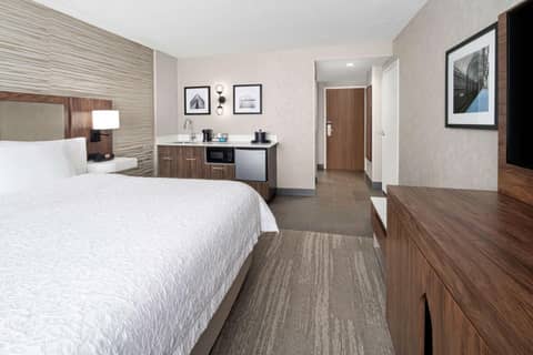 Hampton Inn & Suites Chicago-Downtown — photo 6