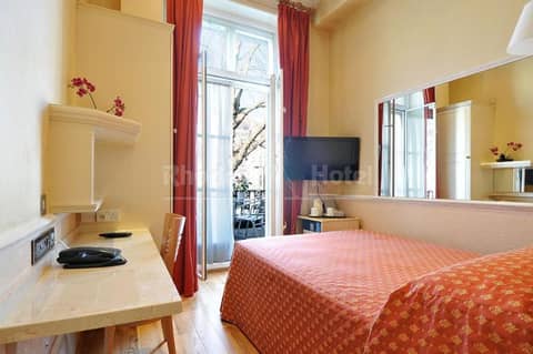 Rhodes Hotel — hotel room