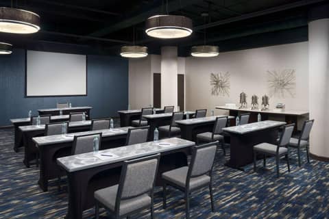 DoubleTree by Hilton Charlotte City Center — meeting & event spaces