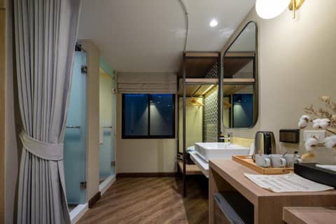 The Cotton Saladaeng Hotel — hotel room