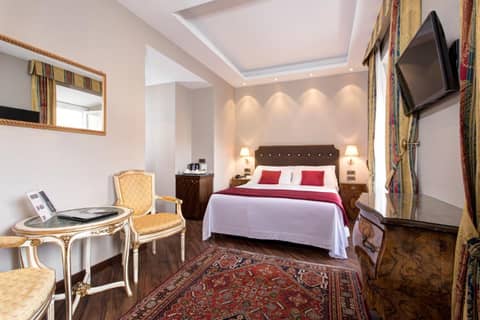 Hotel Nazionale — hotel room