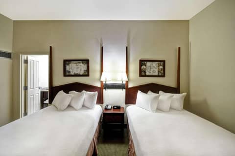 Embassy Suites Charleston - Historic District — photo 2